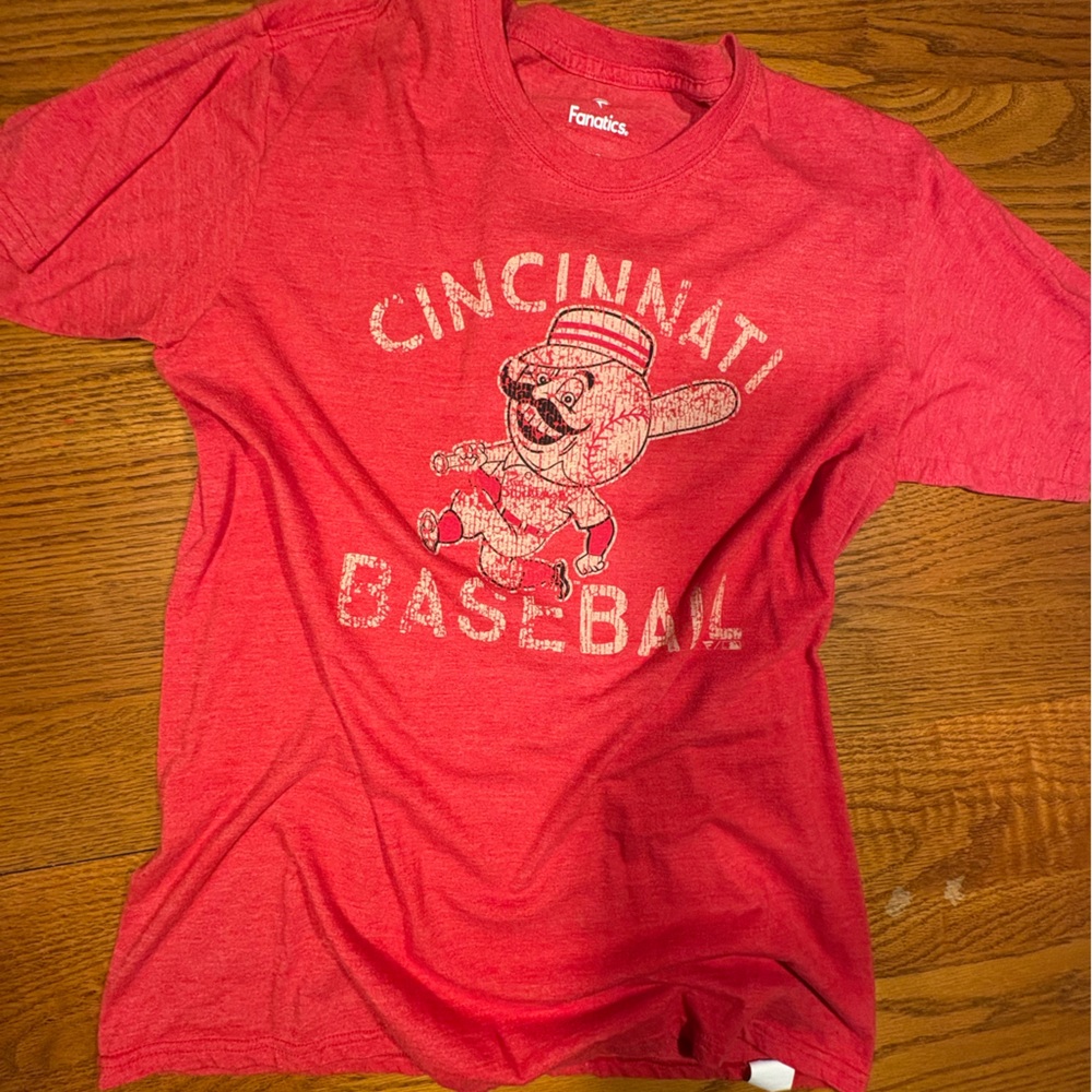 Fanatics Red Cincinnati Baseball Tee